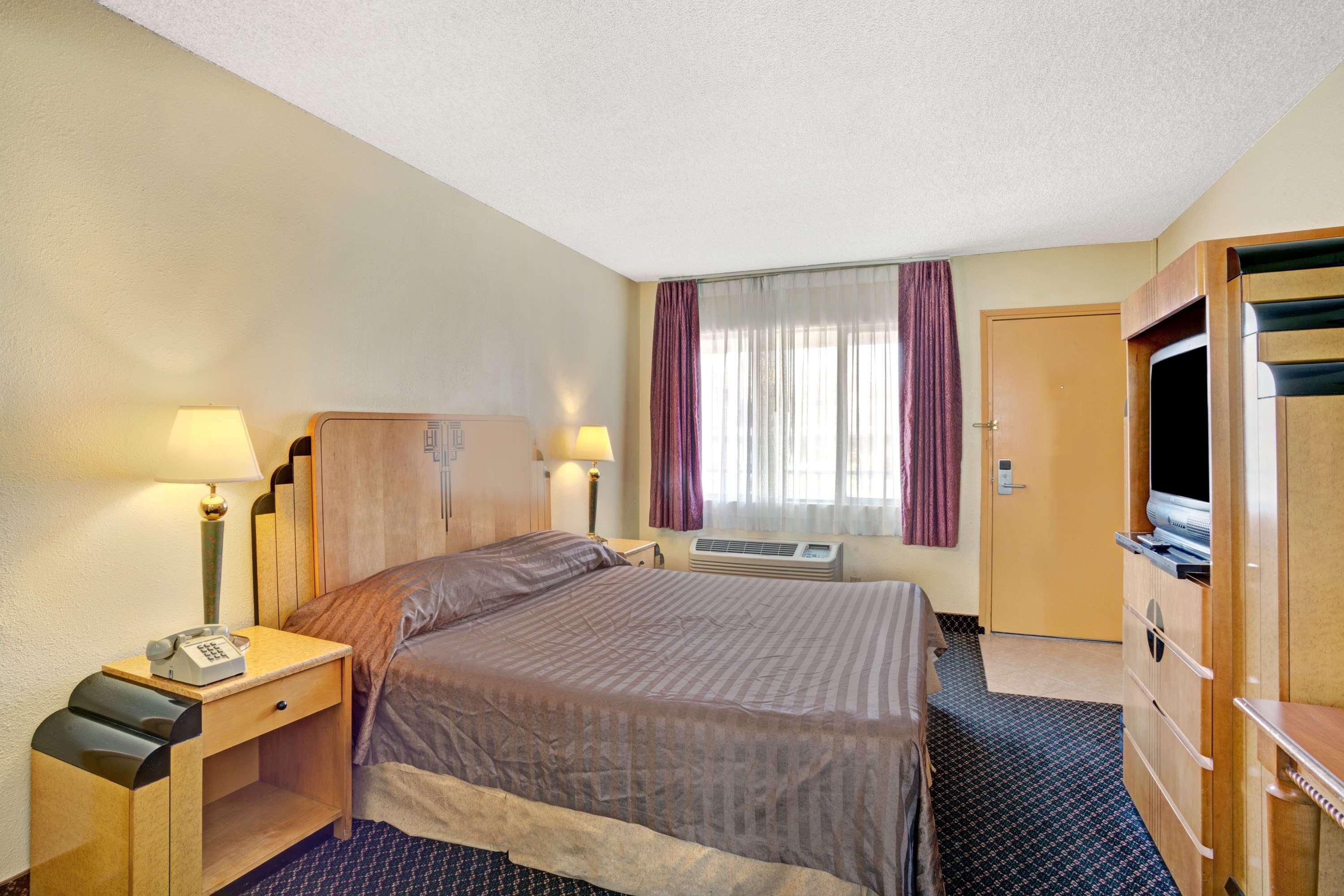 Travelodge By Wyndham Las Vegas Esterno foto